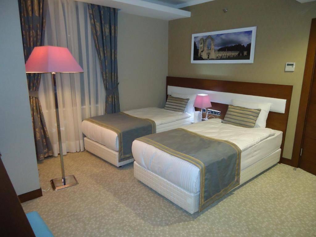 Moonlight Hotel Bostanici Luaran gambar