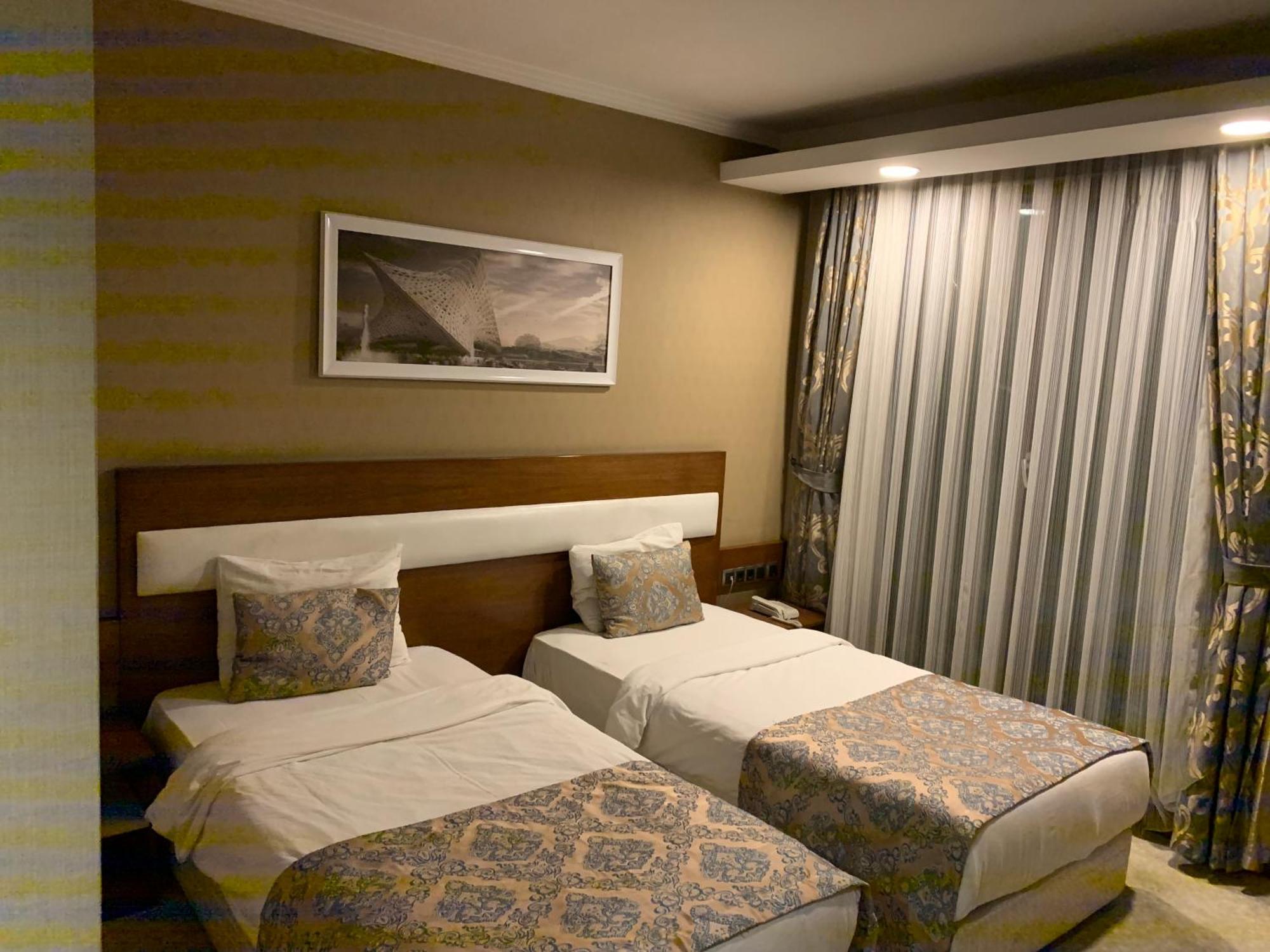 Moonlight Hotel Bostanici Luaran gambar